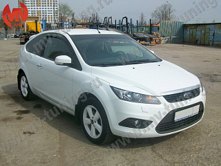 Крашеный комплект. Реснички на фары широкие var №2 Ford Focus 2 (2008-2011) Цвет Белый Frozen White + УСТАНОВОЧНЫЙ КОМПЛЕКТ