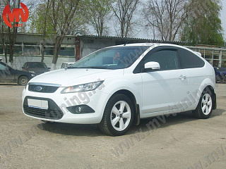 Крашеный комплект. Реснички на фары широкие var №2 Ford Focus 2 (2008-2011) Цвет Белый Frozen White + УСТАНОВОЧНЫЙ КОМПЛЕКТ