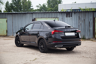 SILVER. Имитация насадок глушителя RS Style крашенные для Skoda Rapid II Gen (2020 - н.в.)